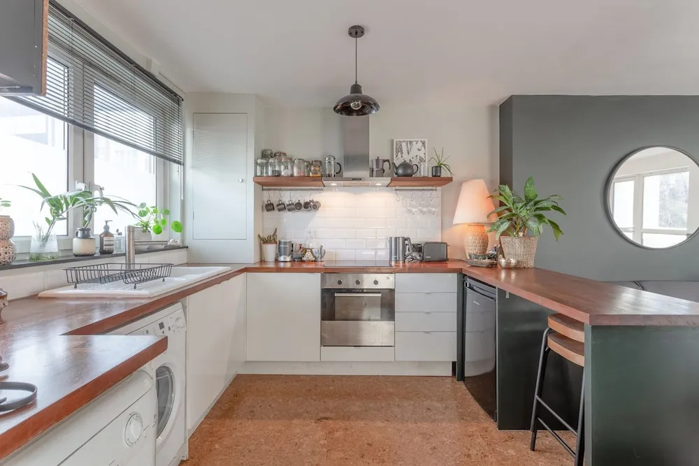 Arty 4 Bedroom Flat Minutes From Old Street