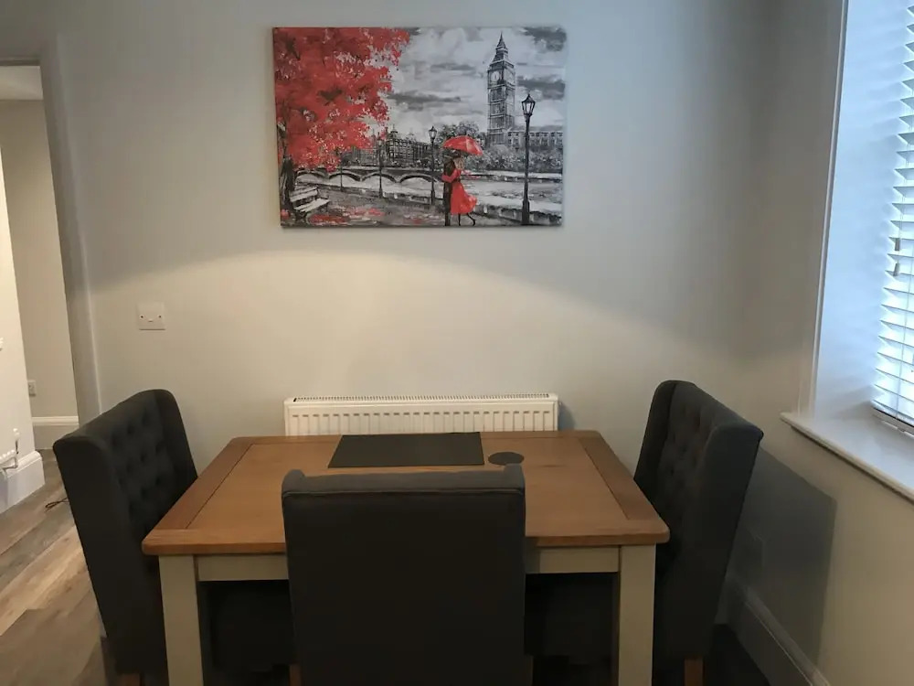 Cavendish House with Secure, Allocated Parking, 2 mins walk from Windsor Castle