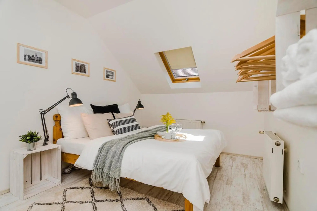APTs in OLD TOWN PRAGUE by Michal&Friends