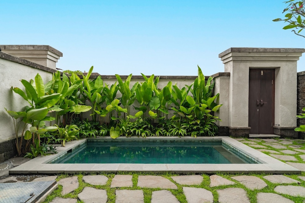 Kubu Kecubung Villa