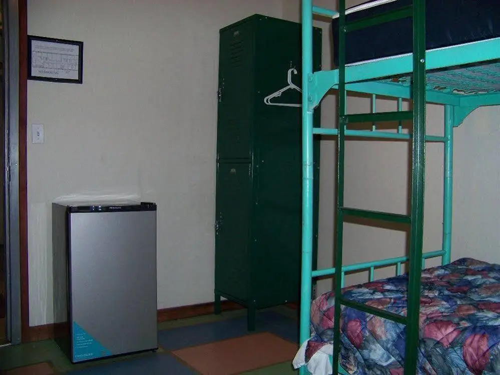 Alaska Backpackers Inn