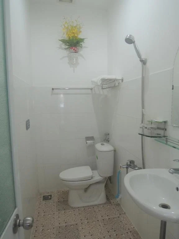 Chau Tuan Motel