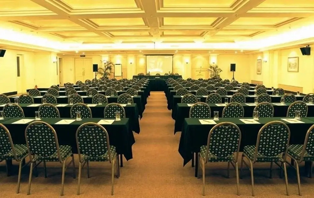 Clifford Hotel
