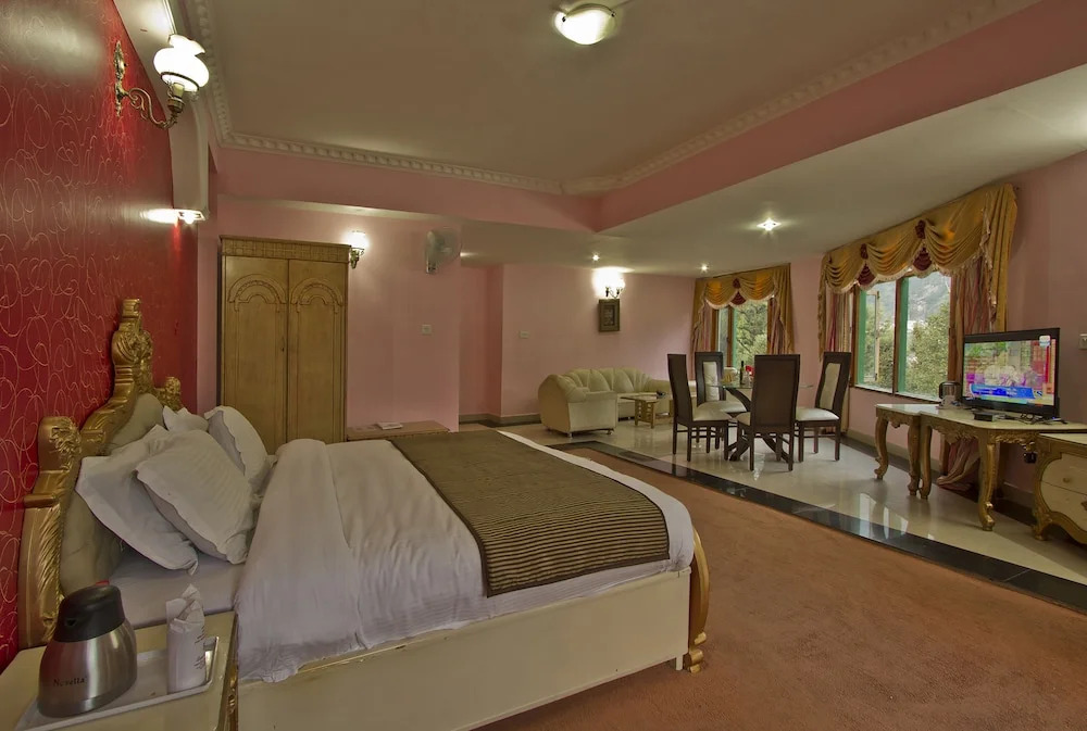 Royal Park Resort