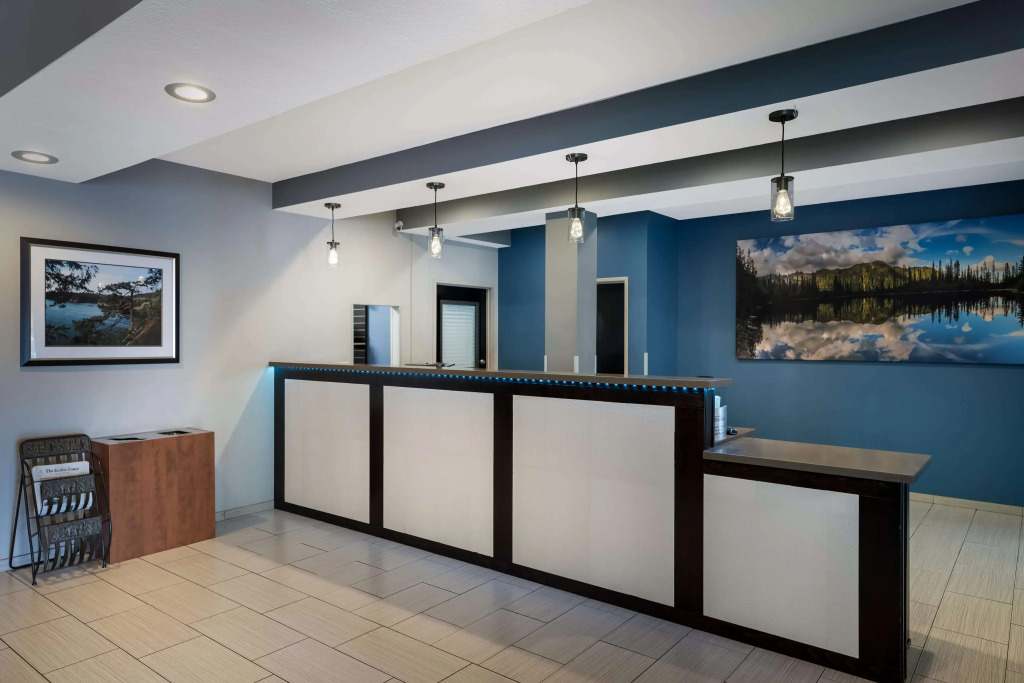 Best Western PLUS Mountain View Auburn Inn