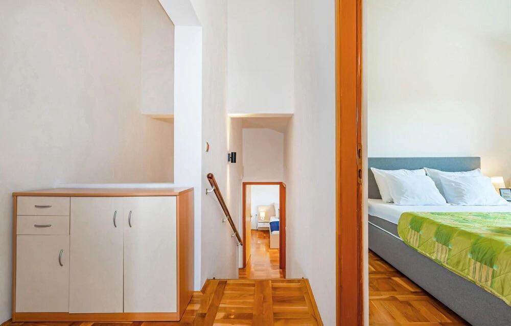 Beautiful Home in Zadar With 5 Bedrooms, Wifi and Outdoor Swimming Pool