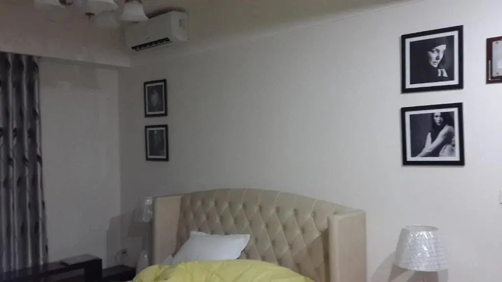 Honeymoon Hotel