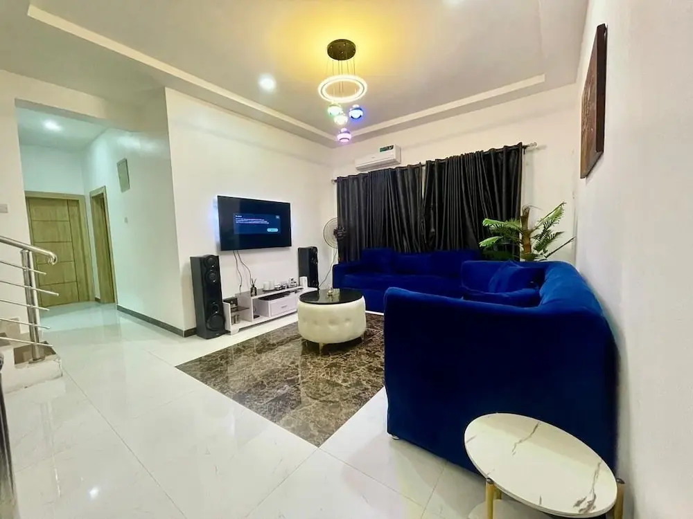Luxury 3bedroom duplex