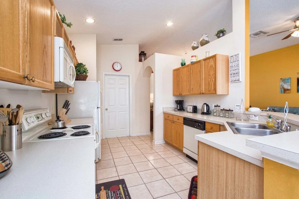 Fan Palm Getaway pool home on Windsor Palms Resort