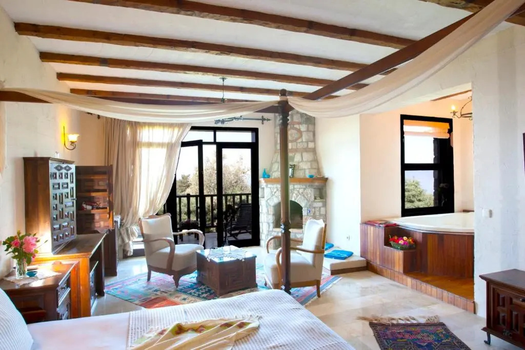 Villa With 6 Bedrooms in Fethiye, With Wonderful sea View, Private Pool, Enclosed Garden - 2 km From the Beach