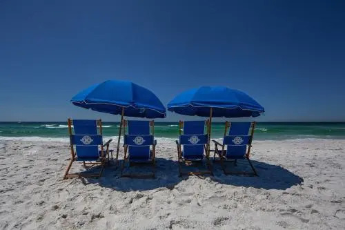 Gulf Shore Condo #311 - 2 Br condo by RedAwning