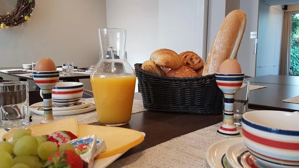 B&B Charles Cabour
