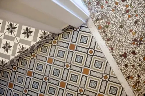 Boutique Athens EP7 House