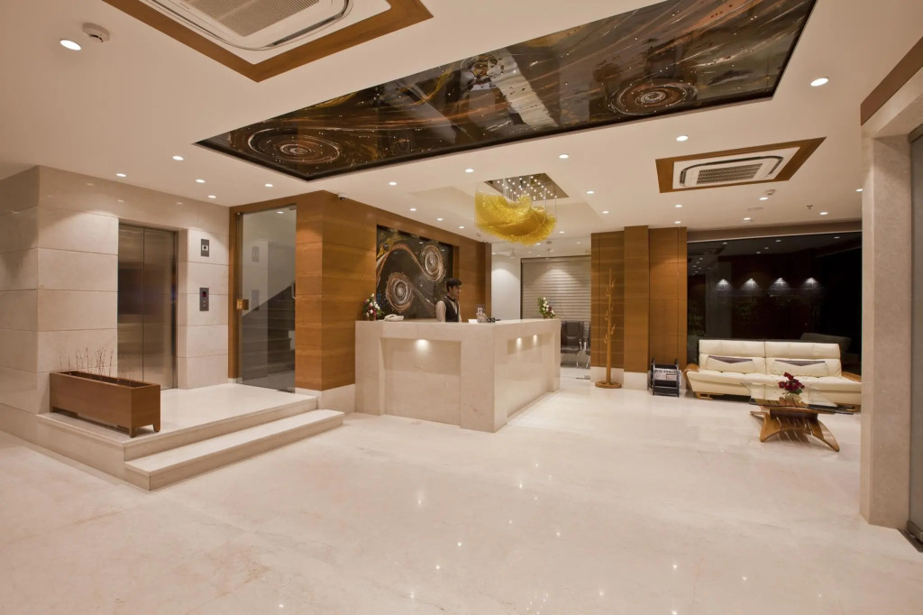 Hotel Rezaas