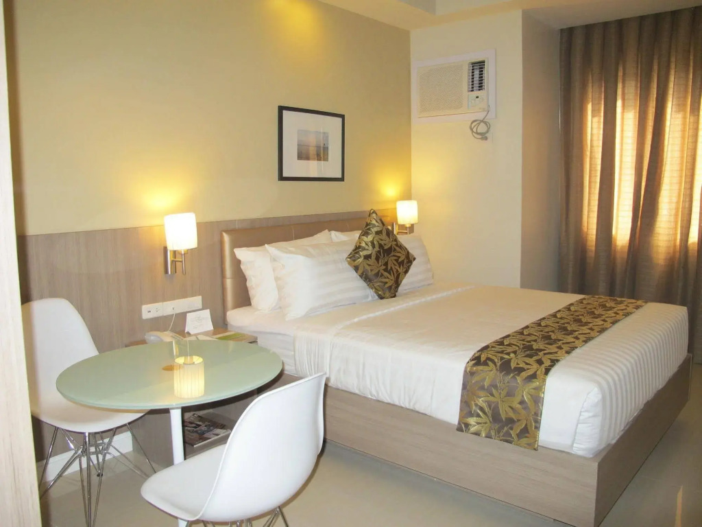 Zerenity Hotel & Suites