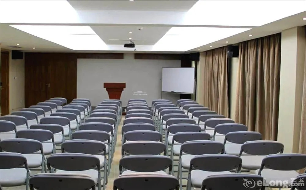 Taibaofeng Hotel