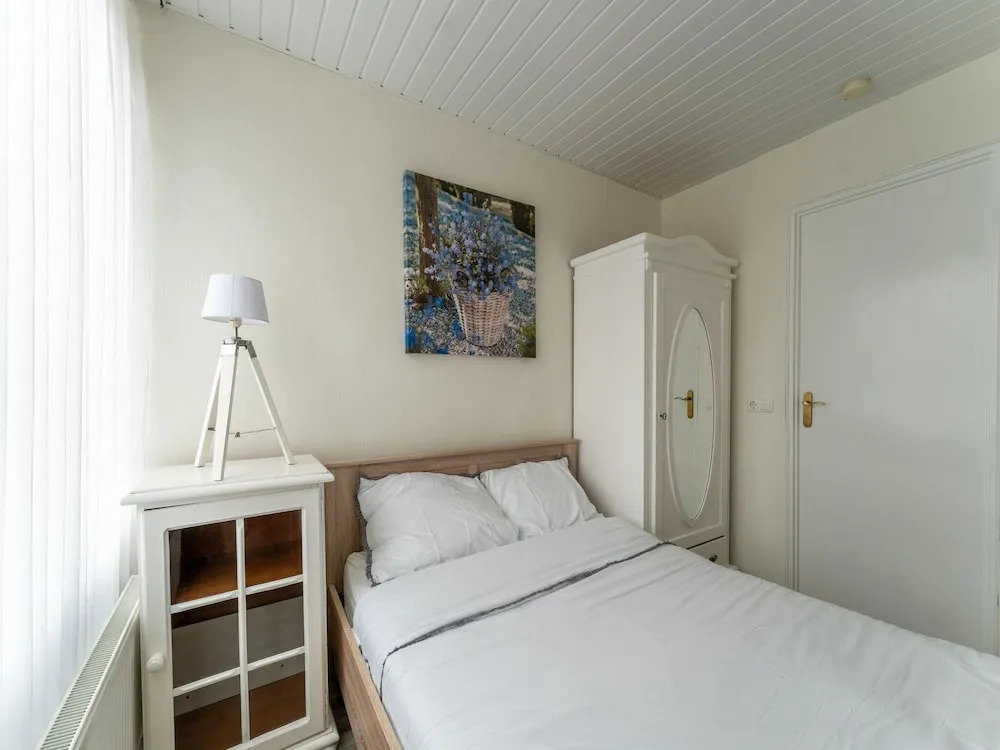 Holiday Home in Zeeland near Lake