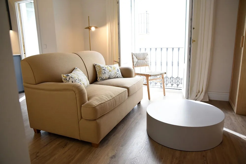 Honest Sevilla Apartments