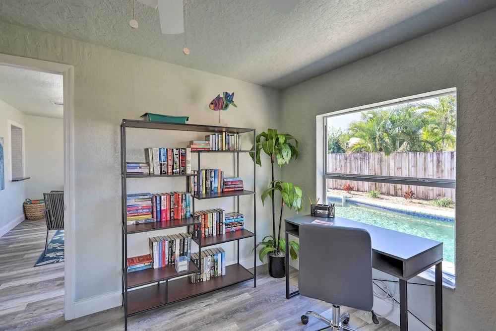 Pet-friendly Merritt Island Home w/ Heated Pool
