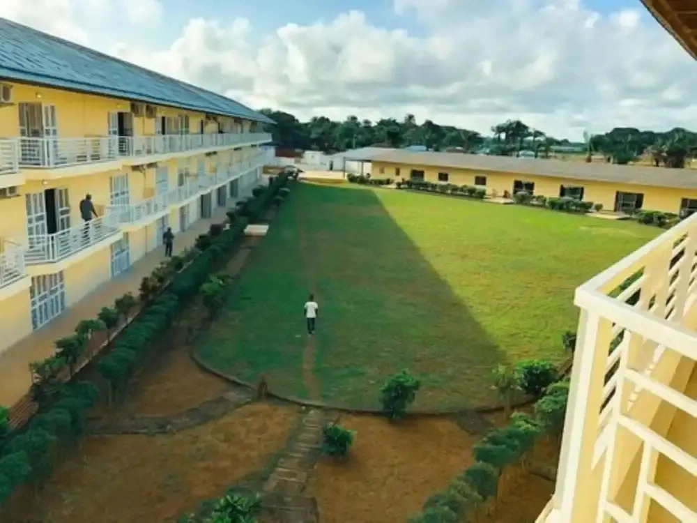Lungi Gateway Hotel
