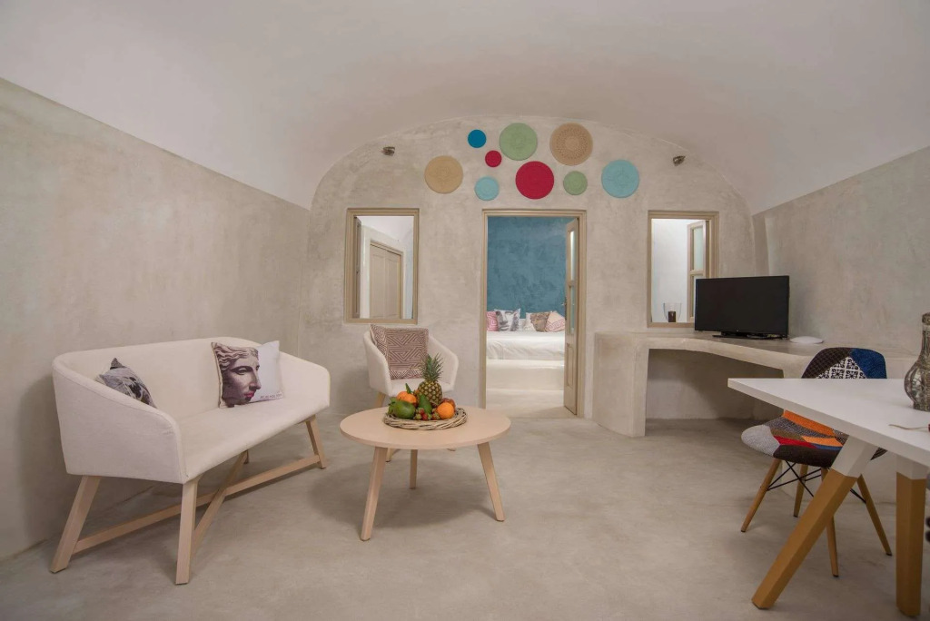 LAGADI SUITES by K&K