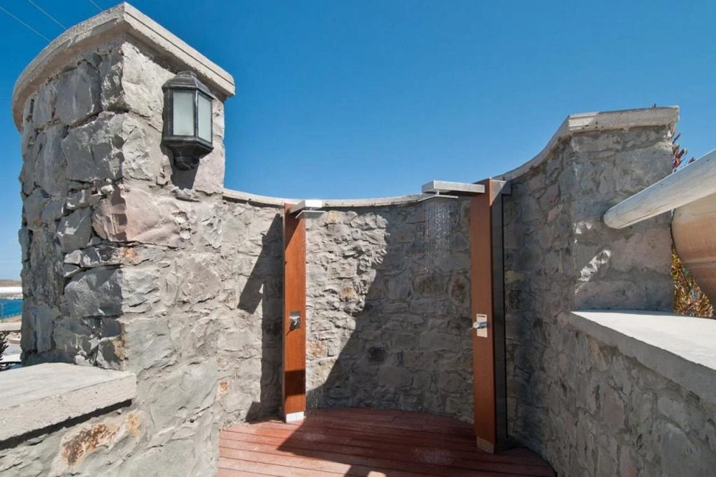 Miland Suites