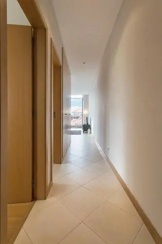 Bright Luxury Apartment
