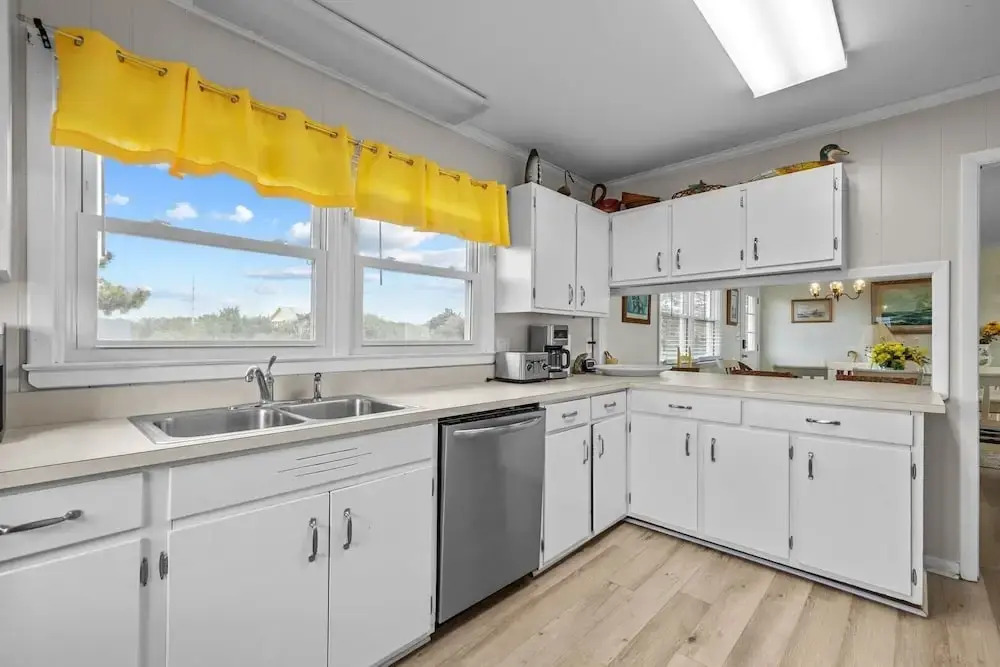 Bryant Cottage 6 Bedroom Home