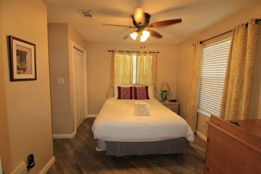 Summerspell 110 1 Bedroom 1 Bathroom Condo