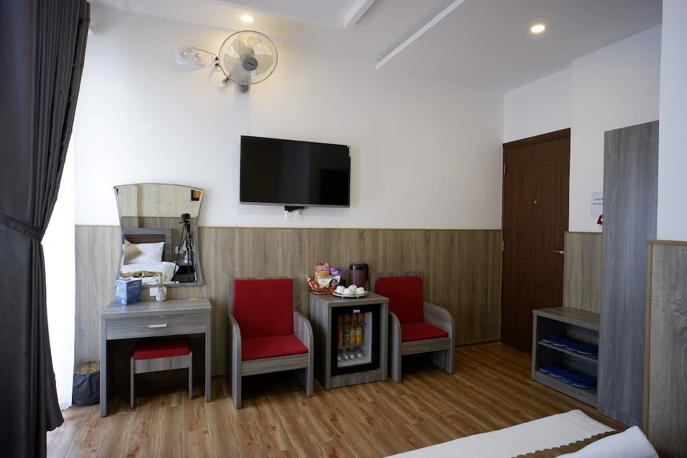 Dalat Holiday Hotel