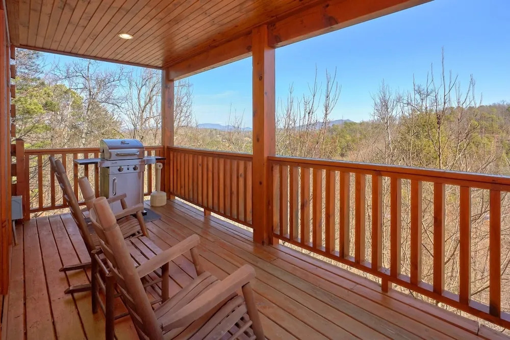 Smoky Mountain Serenity Apartment 3