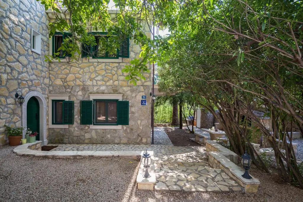 Villa Kustra