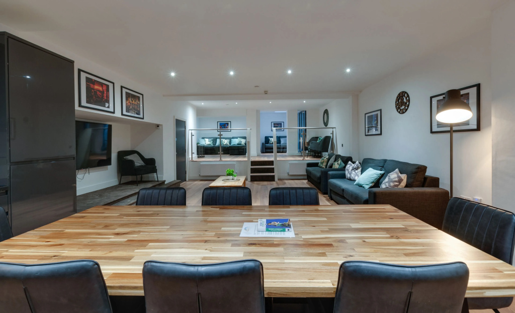 Lord Street Apartments By Happy Days