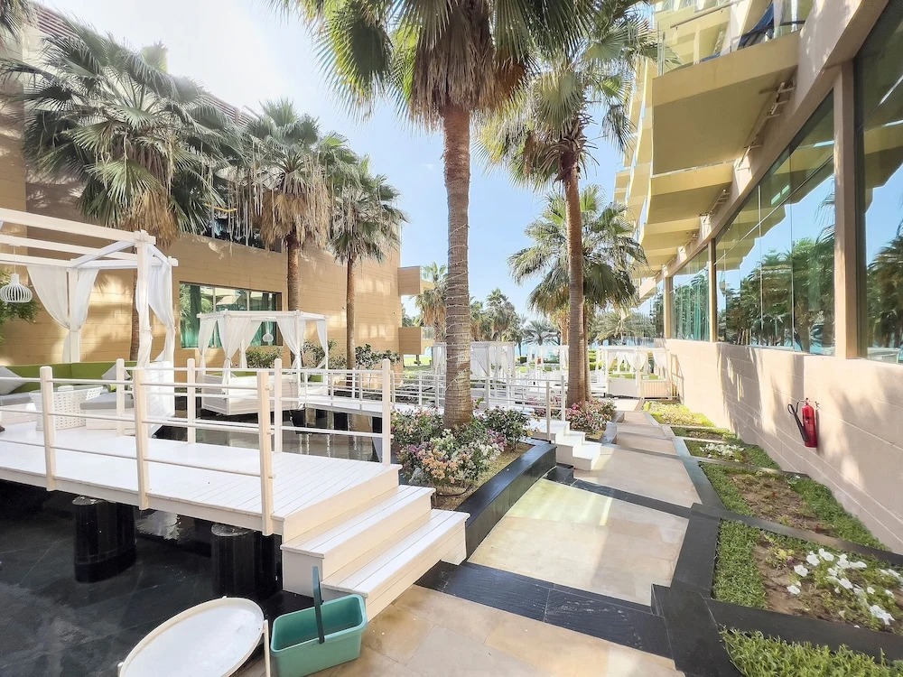 WelHome - Deluxe Apartment With Panoramic Sea Views