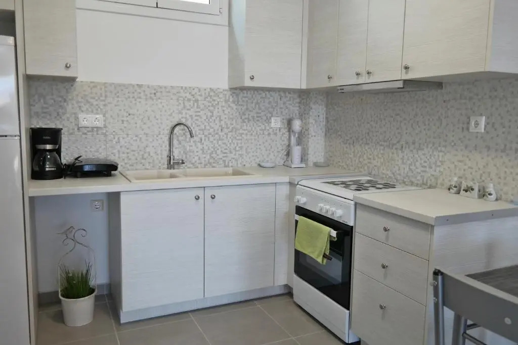 Isidoros Apartments