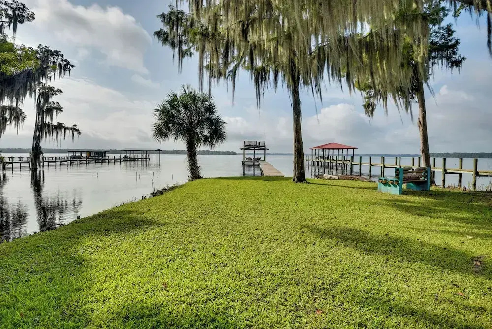 'pirate Cove' Home in Welaka: Dock & River Access!