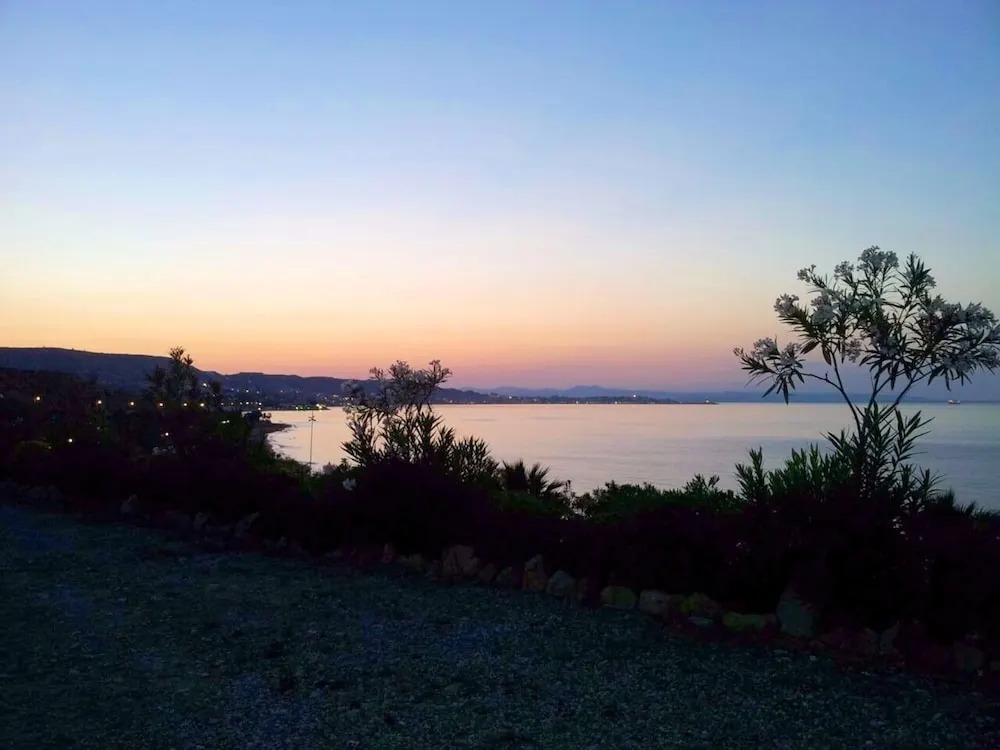 House With one Bedroom in Crotone, With Wonderful sea View, Private Pool, Furnished Terrace Near the Beach