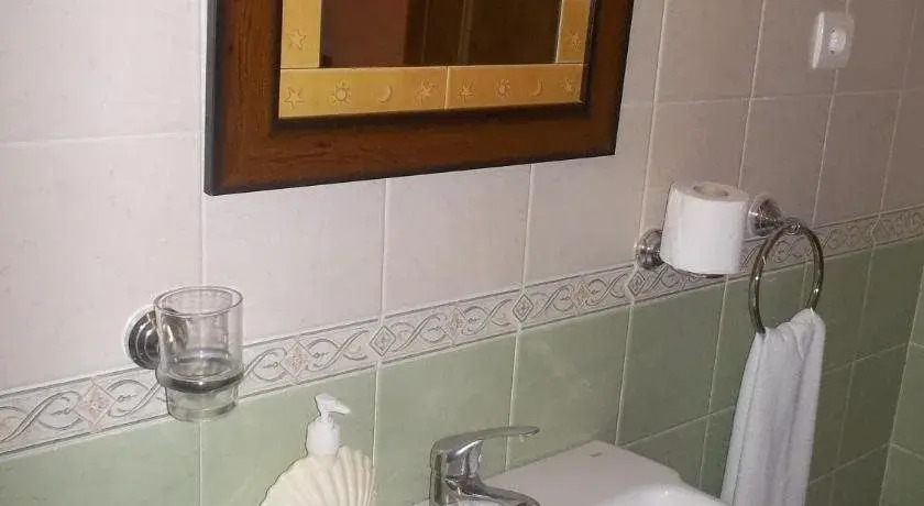 Hostal Monteolivos