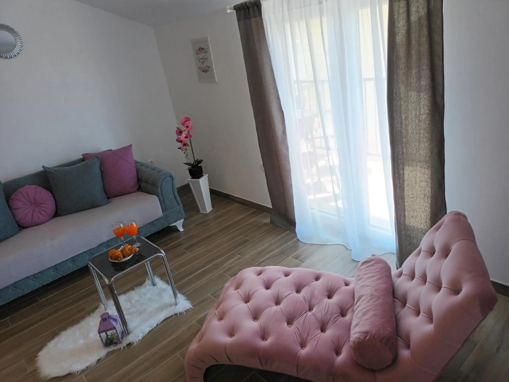 Apartmani Tolj
