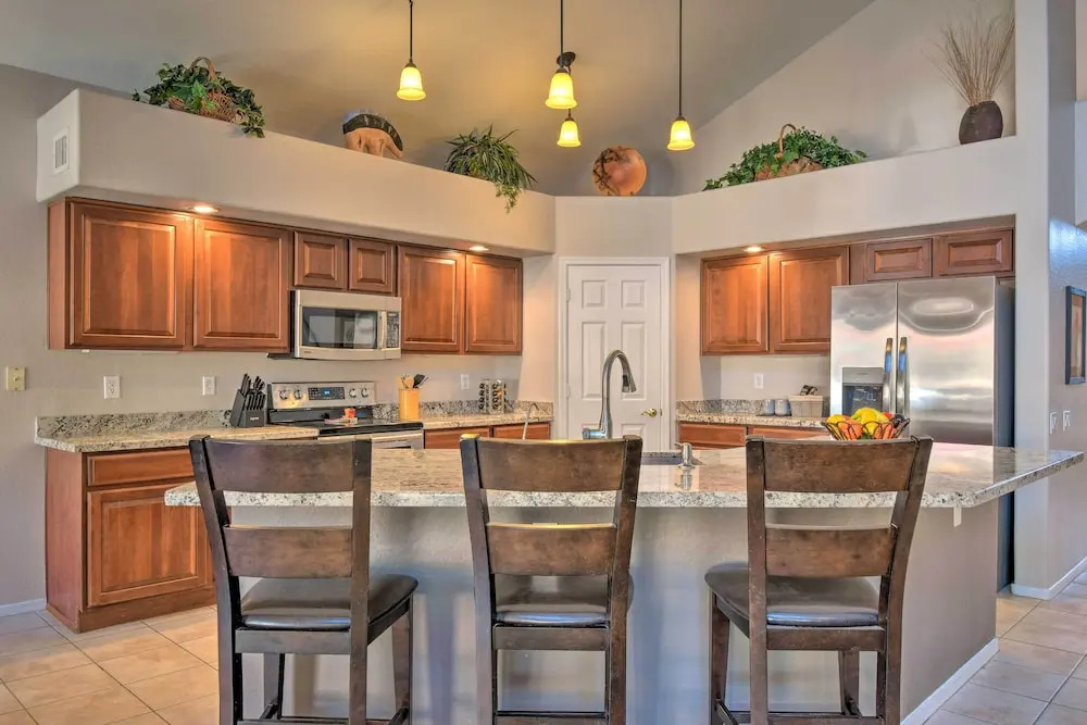 Hot Tub & Fire Pit: Mtn-view Mesa Home!