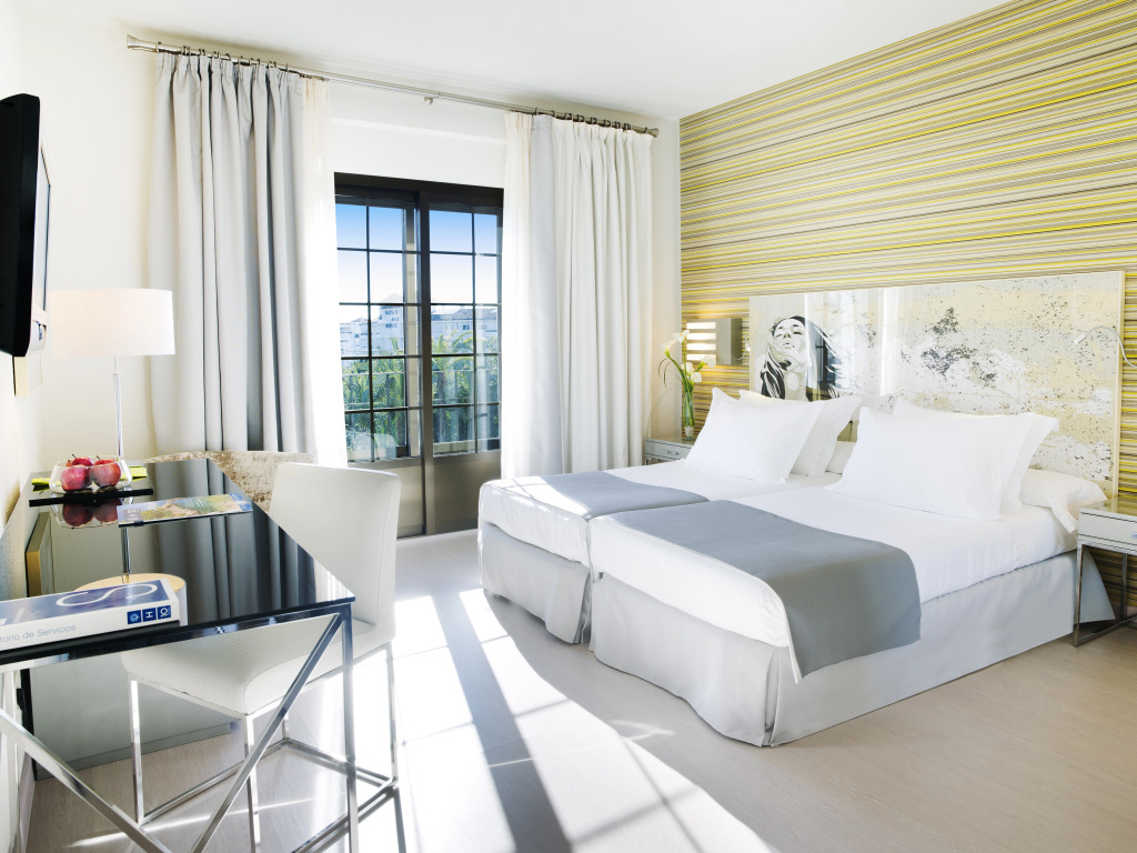 Hard Rock Hotel Marbella - Puerto Banús