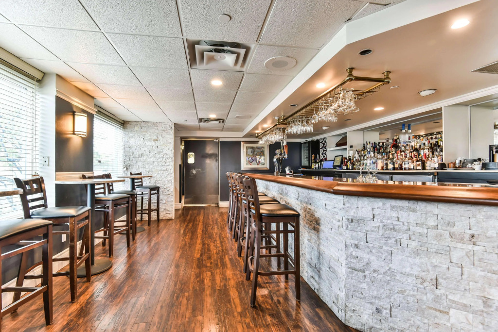 Radisson Suites Hotel Toronto Airport