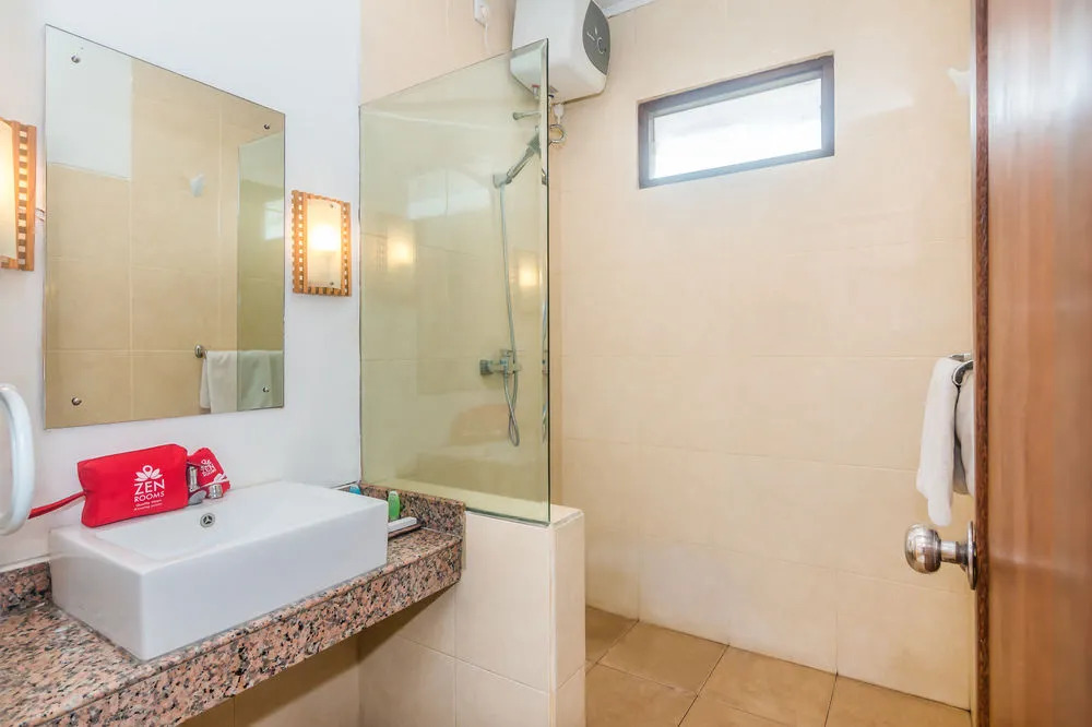 ZEN Rooms Seminyak Batu Belig