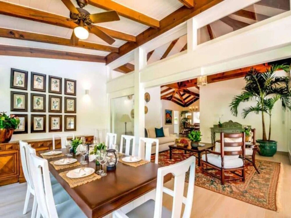 Sunny Vacation Villa 26