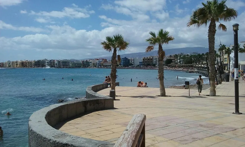 Apartment with One Bedroom in Arinaga, with Wifi - 240 M From the Beach