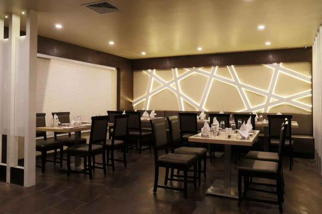 Grand Kailash Hotel