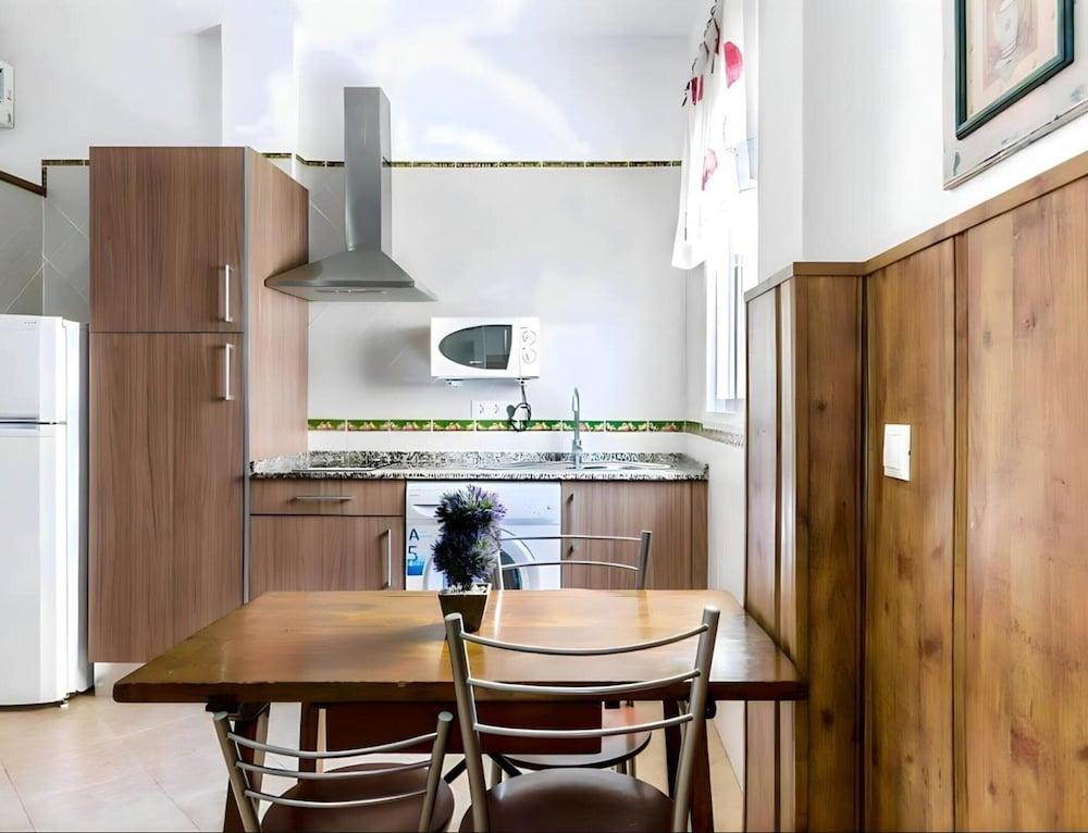 Peaceful Apartment Close to the Coast