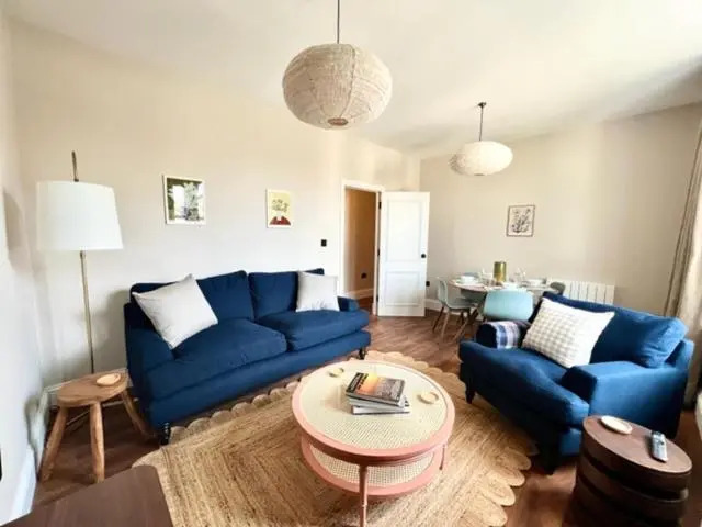Redland Suites - Apartment 6