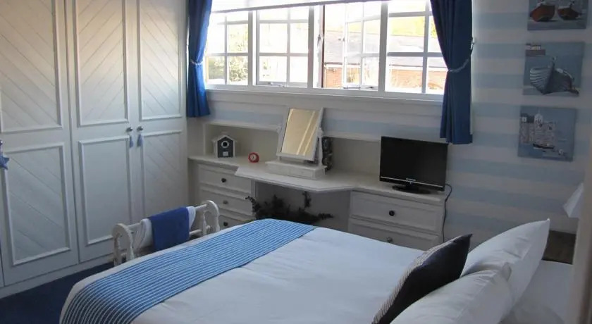 Hale Village Guesthouse