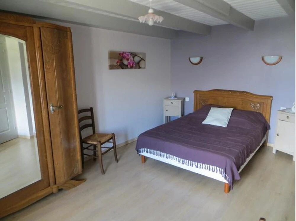 House With 3 Bedrooms in Plonévez-porzay, With Furnished Garden and Wi